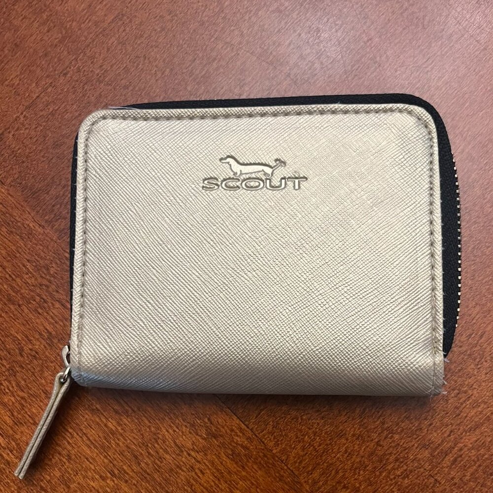 Scout Gold Wallet Zippered 4.5"